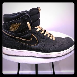 AIR JORDAN 1 RETRO HIGH ‘CITY OF FLIGHT’